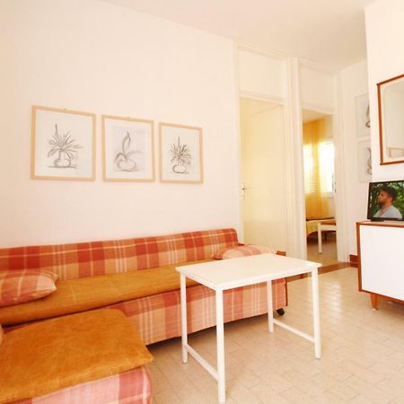 Apartment Dada Petrcane Esterno foto