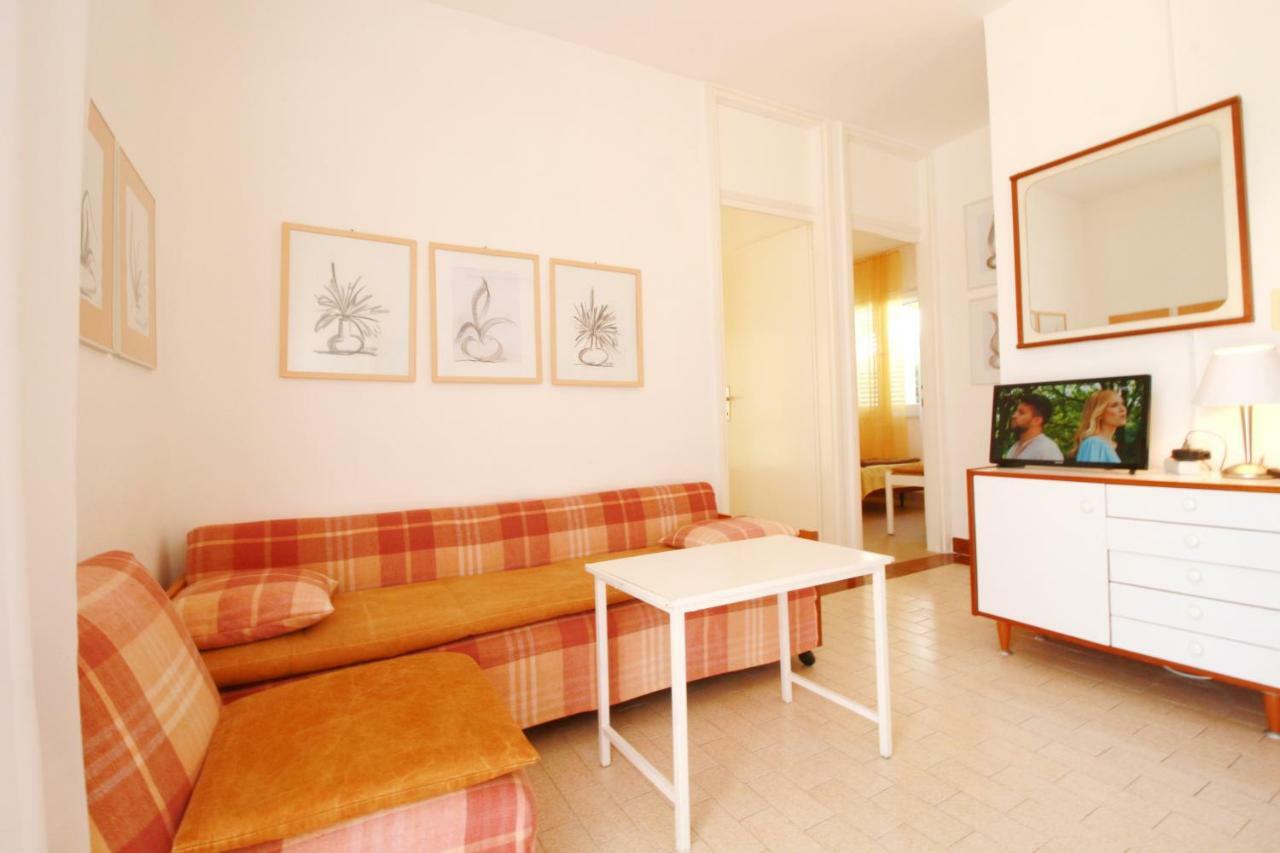 Apartment Dada Petrcane Esterno foto